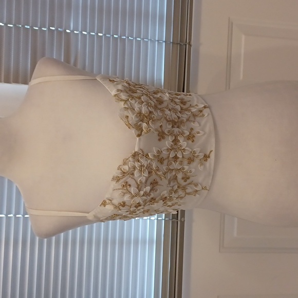4/$60 Off-White & Gold Floral Bustier Top - Size XS - Picture 4 of 9